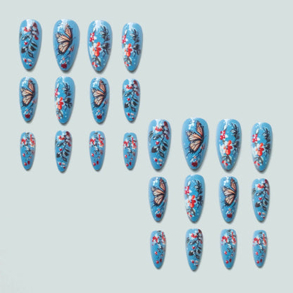 Künstlerische Florale Schmetterling Nagelkunst