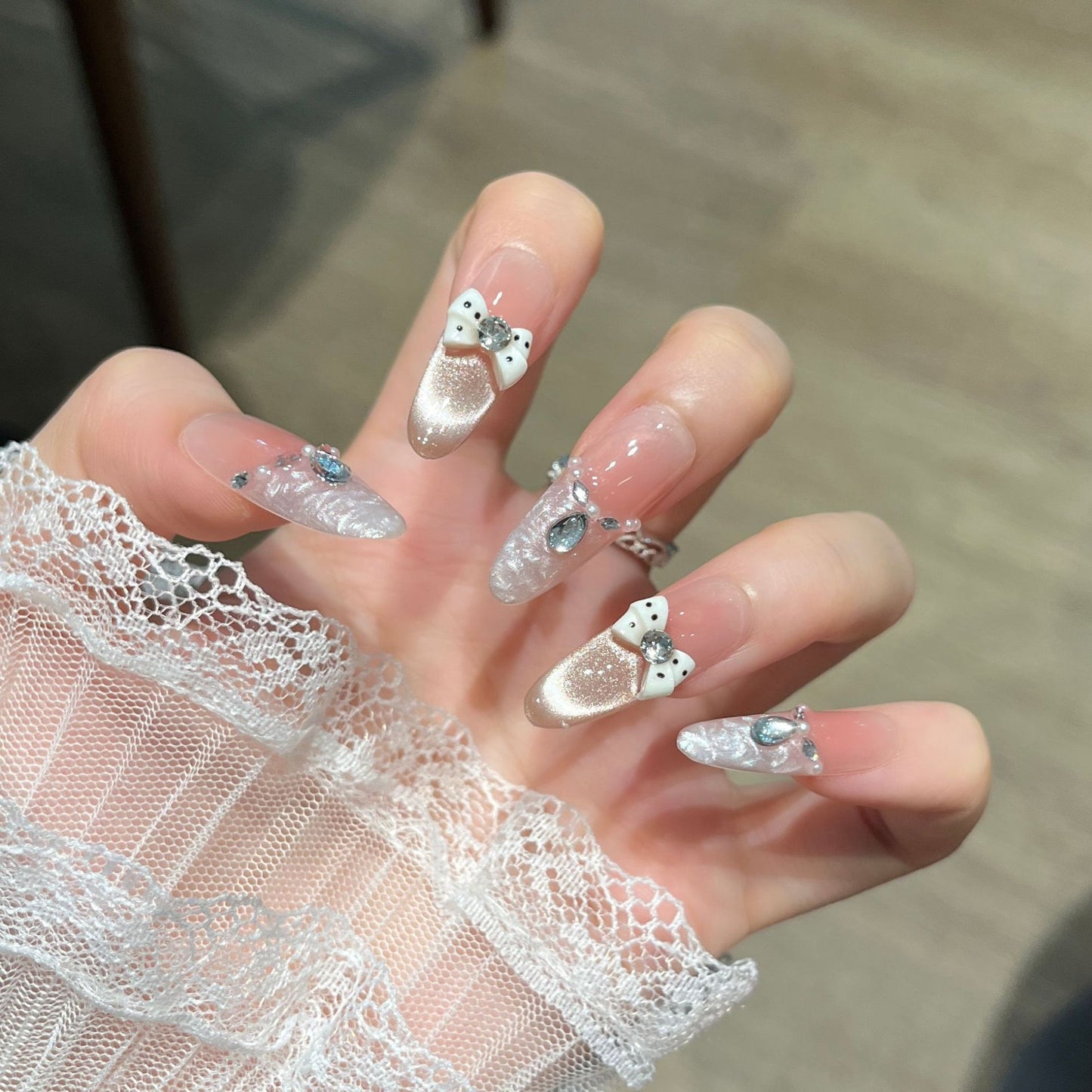 Elegantes Nagelkunstdesign Brehn