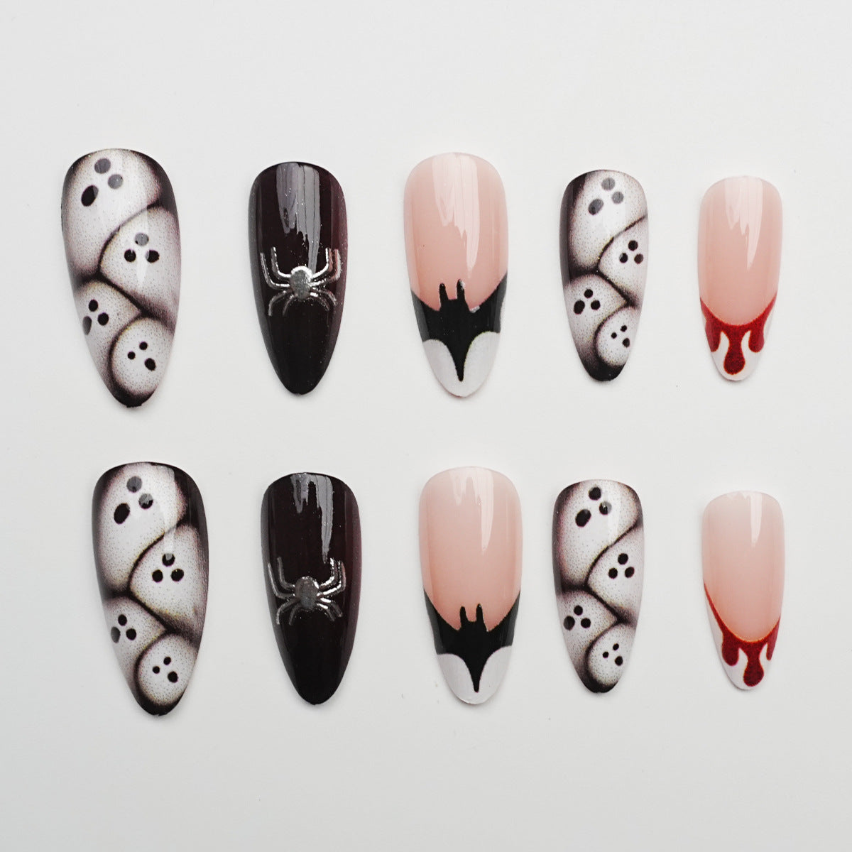 Künstlerische Nagelkunst