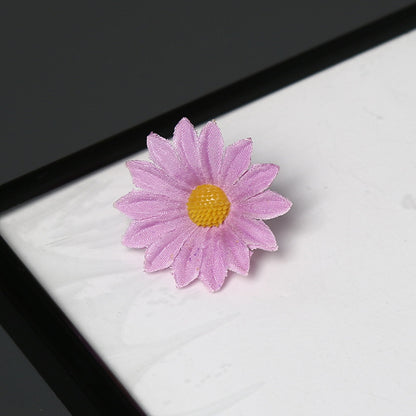 Elegante Stoff Margeritenblume Brosche für dekorativen Gebrauch