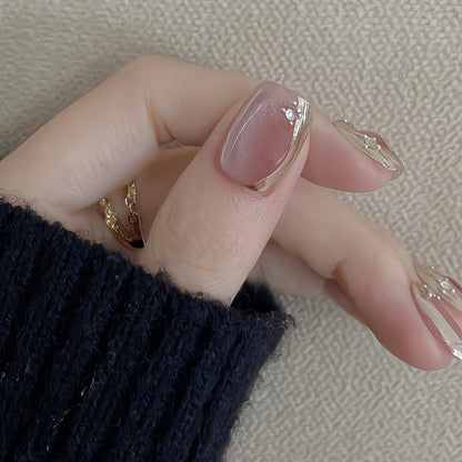 Elegante Press-On Nagelkunst Erweiterungen Brehn