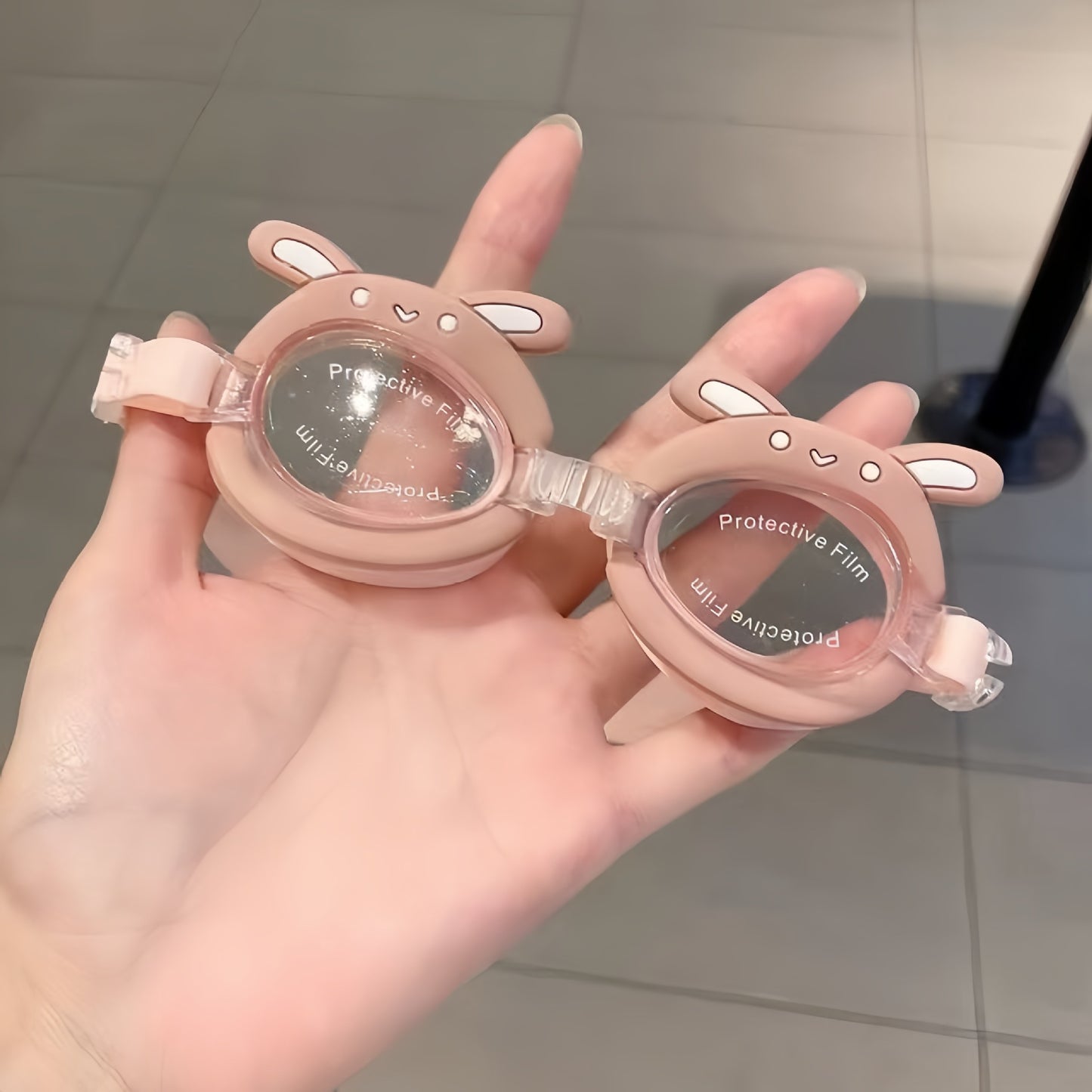 Schwimmbrille mit Einzigartigem Design Brehn