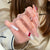 Dekoratives Press-On-Nagelkunst-Set mit Charakterdesign Brehn