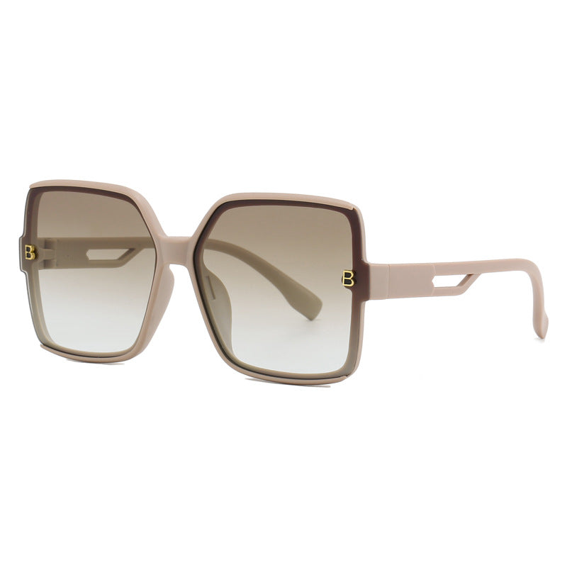 Damen modische oversized Sonnenbrille mit extravaganten Akzenten Brehn