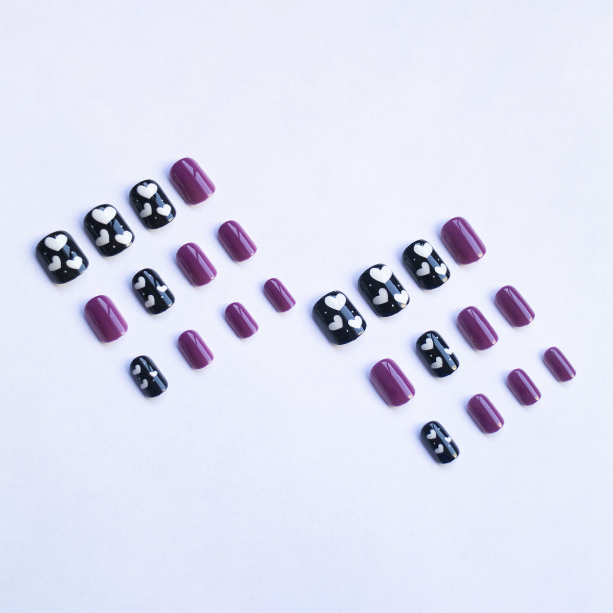 Künstlerisches Nagelkunst-Design-Kit mit einzigartigen Mustern