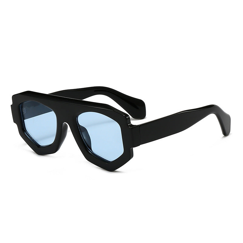 Fette geometrische Schildbrille Brehn