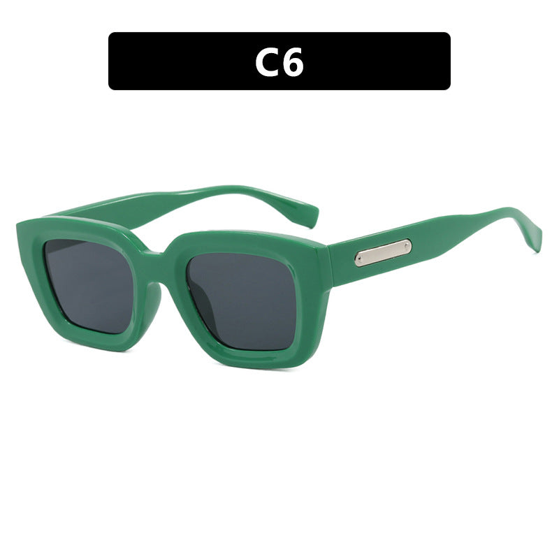 Damen quadratische Sonnenbrille mit transparentem Rahmen und braunen Gläsern Brehn