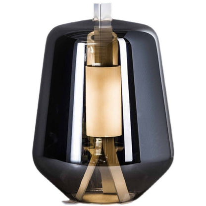 Moderne Tischlampe mit transparentem Glas-Schirm