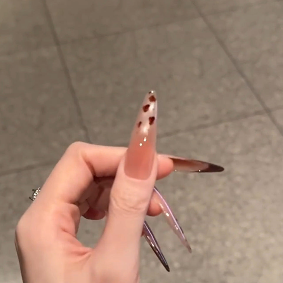 Kunstnagelset Brehn