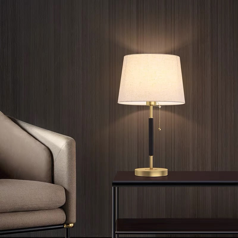 Moderne Funktionale Tischlampe