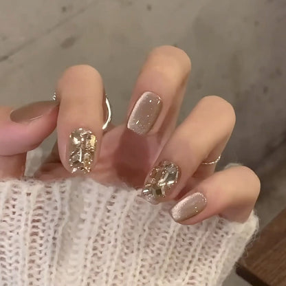 Elegante Nagelkunst Brehn