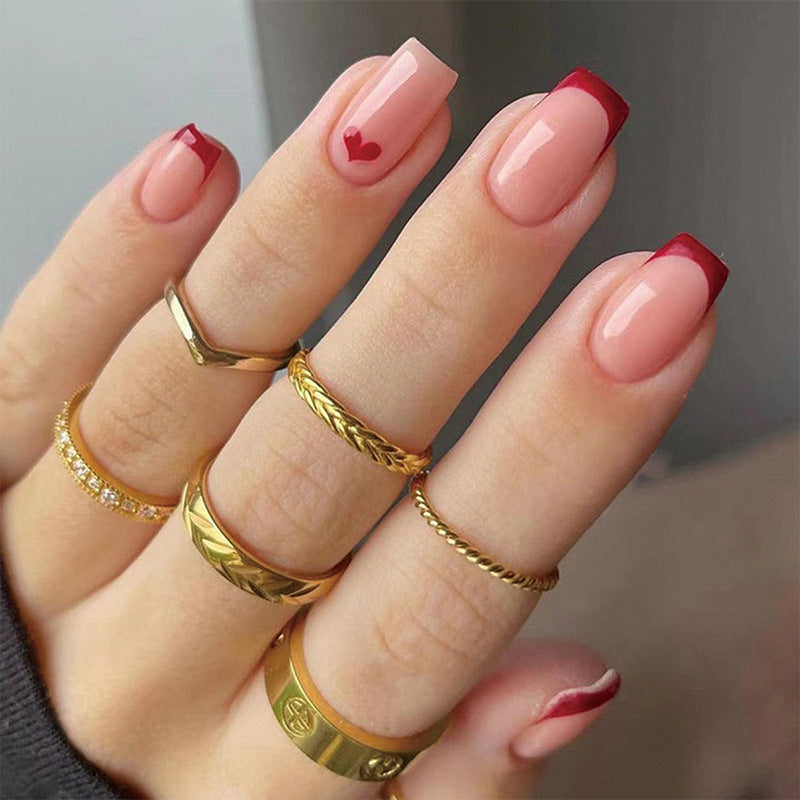 Elegante und verspielte Nageldesigns Brehn