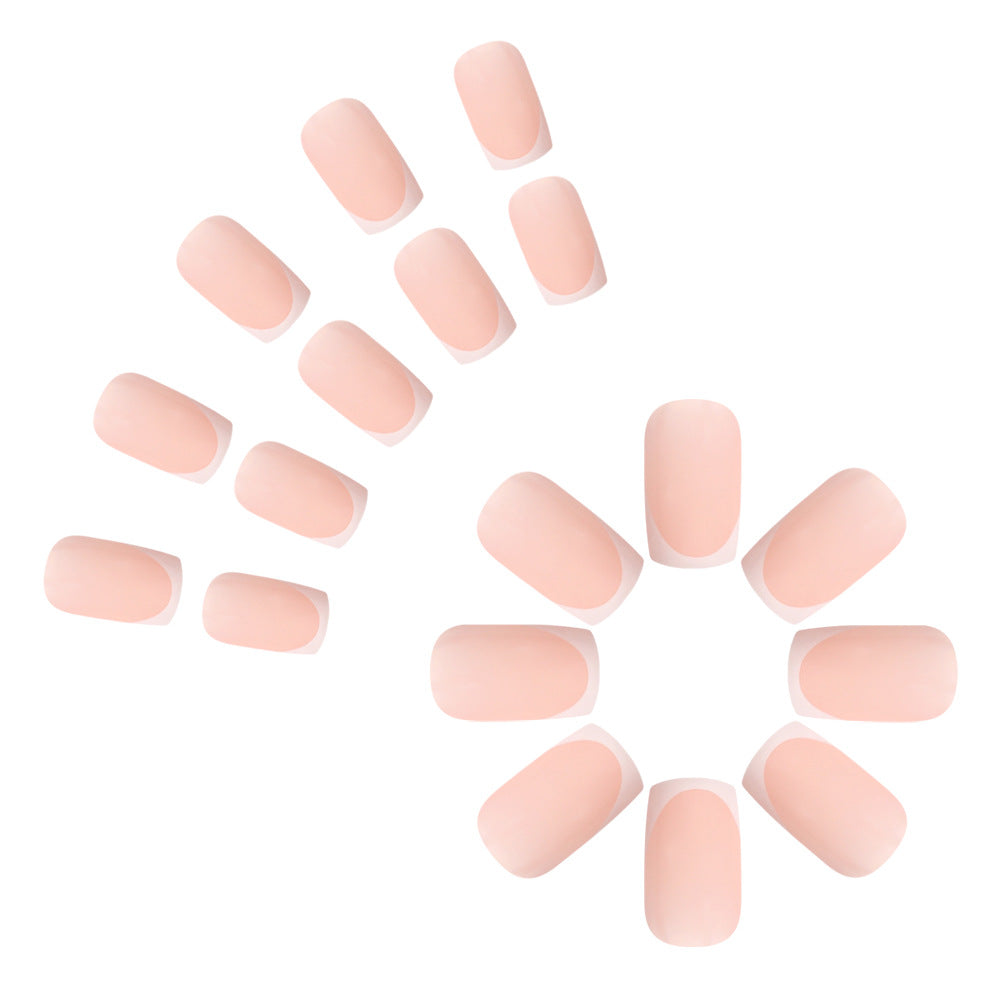 Elegante French Tip Druck-Nägel Brehn