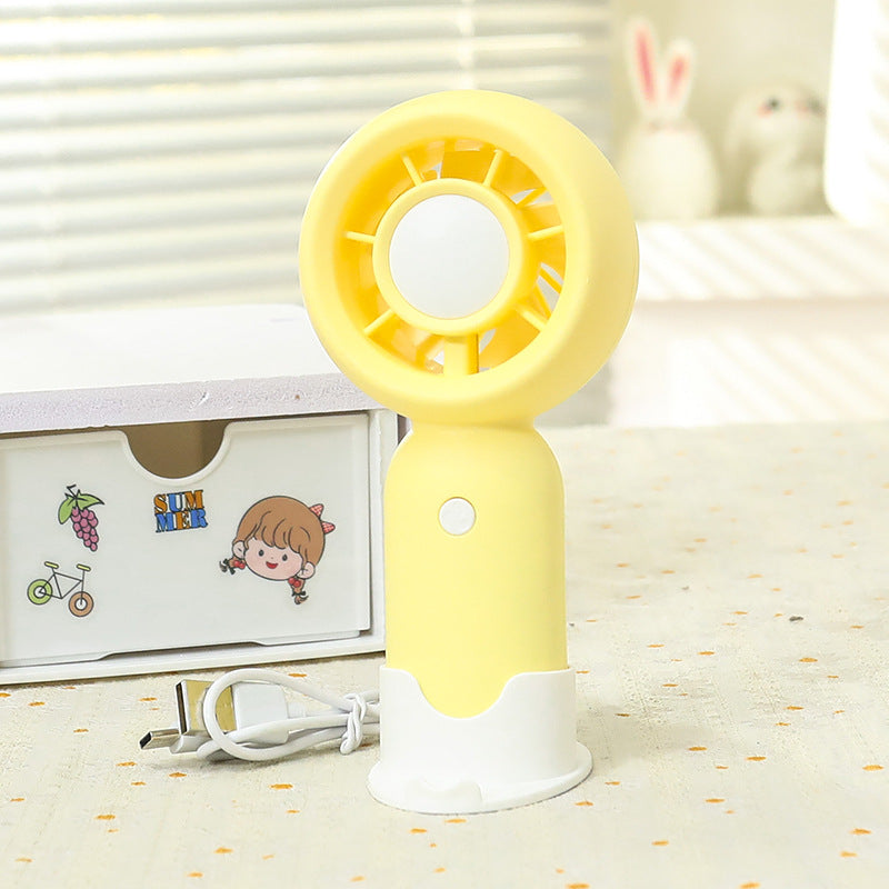 Frauen Handheld Mini-Ventilator mit USB-Ladefunktion und ergonomischem Design Brehn
