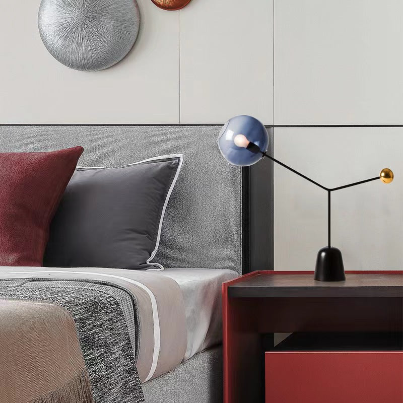 Künstlerische Tischlampe