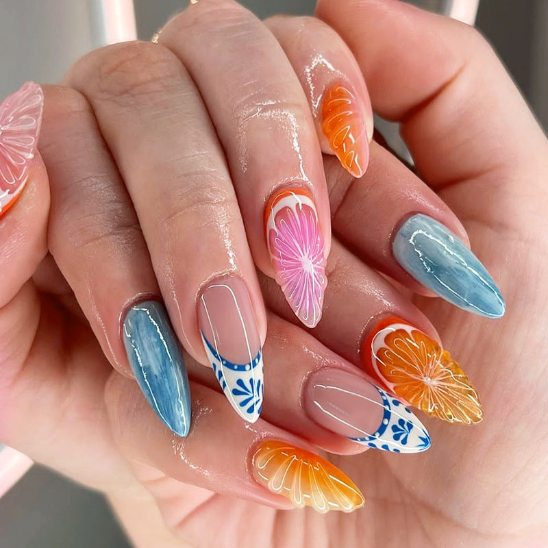 Kreatives Nagelset im fröhlichen Obstdesign Brehn