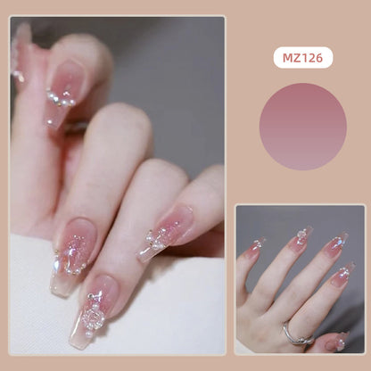 Kunstvolle Nagelverlängerungen mit Blumendesign Brehn