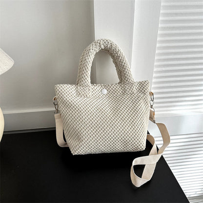 Stylische weiche Stoffhandtasche