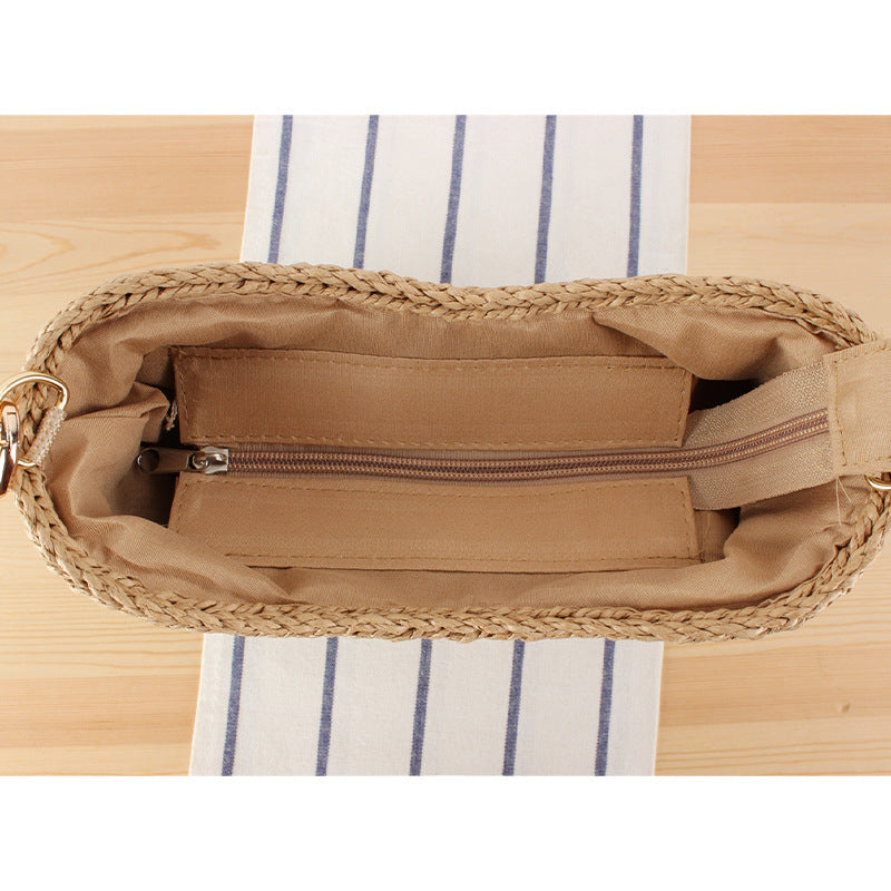 Modische Strohtasche mit Kettenriemen Brehn