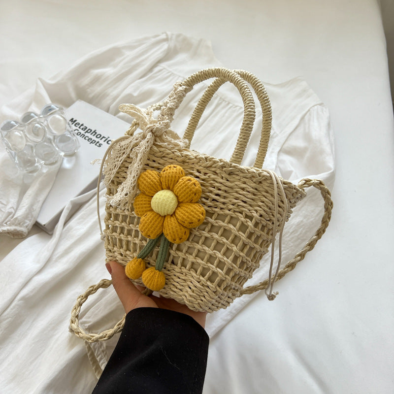 Handgefertigte gehäkelte Schultertasche