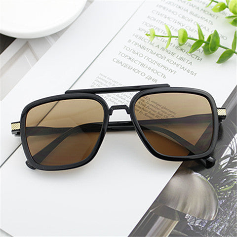 Damen moderne Sonnenbrille mit quadratischem Rahmen Brehn