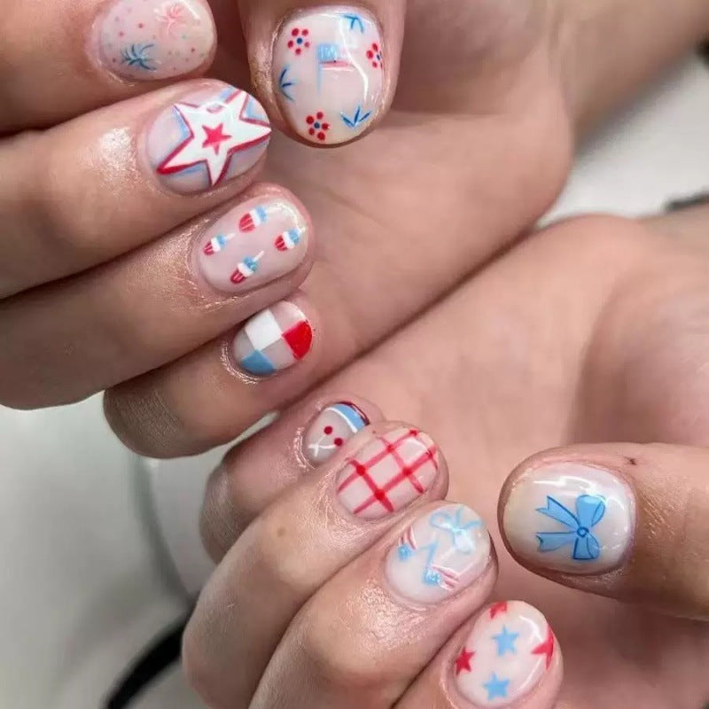 Kreative Kunstnägel mit Sommermotiven Brehn