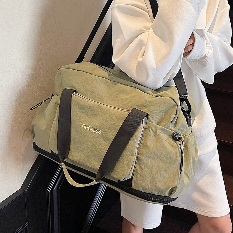 Kompakte Mehrfachtaschen-Reise-Duffle