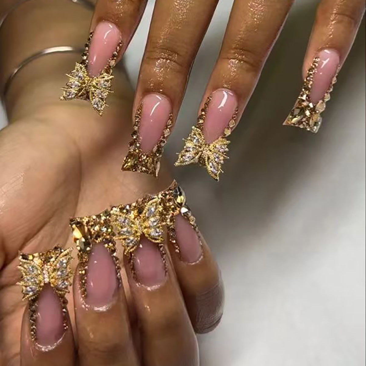 Glamouröse Strass-Schmetterling Press-On Nägel Brehn