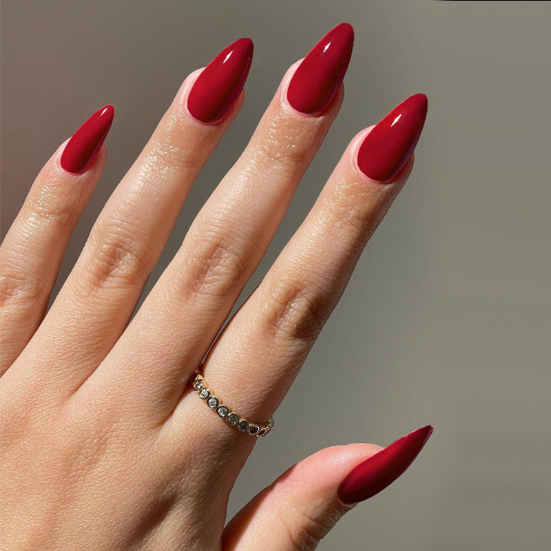 Glänzendes Stiletto Press-On Nagelset mit langlebigem Kleber Brehn