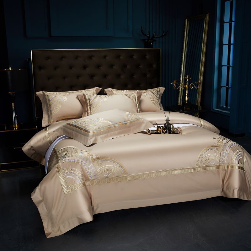 Luxuriöses ägyptisches Baumwollsateen Bettbezug-Set mit besticktem Barockmedaillon