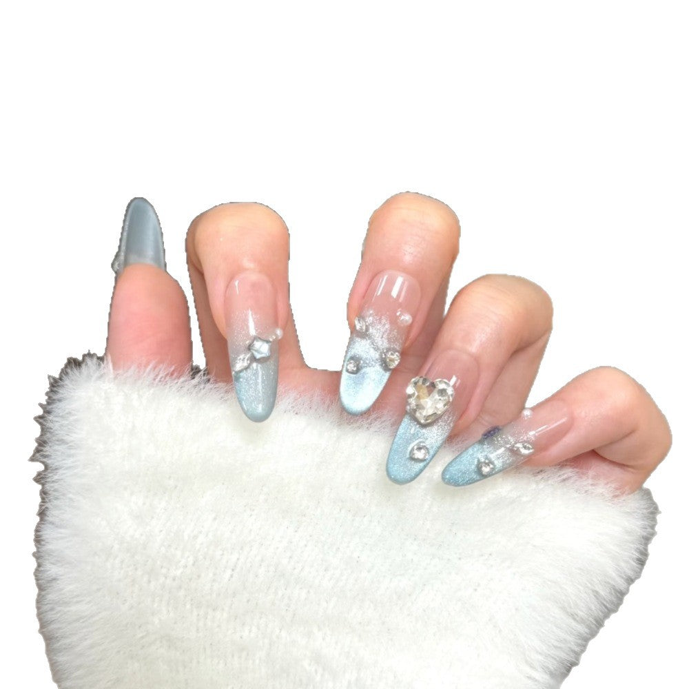 Elegantes Press-On-Nagelset mit Strassakzenten Brehn