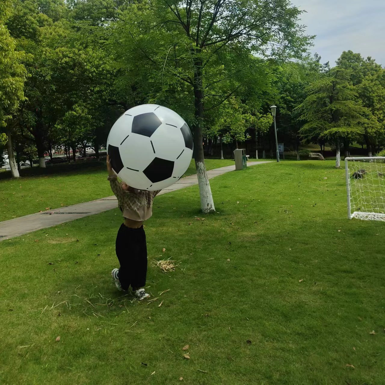 Unisex Aufblasbarer Fußballspielball mit großem Durchmesser Brehn