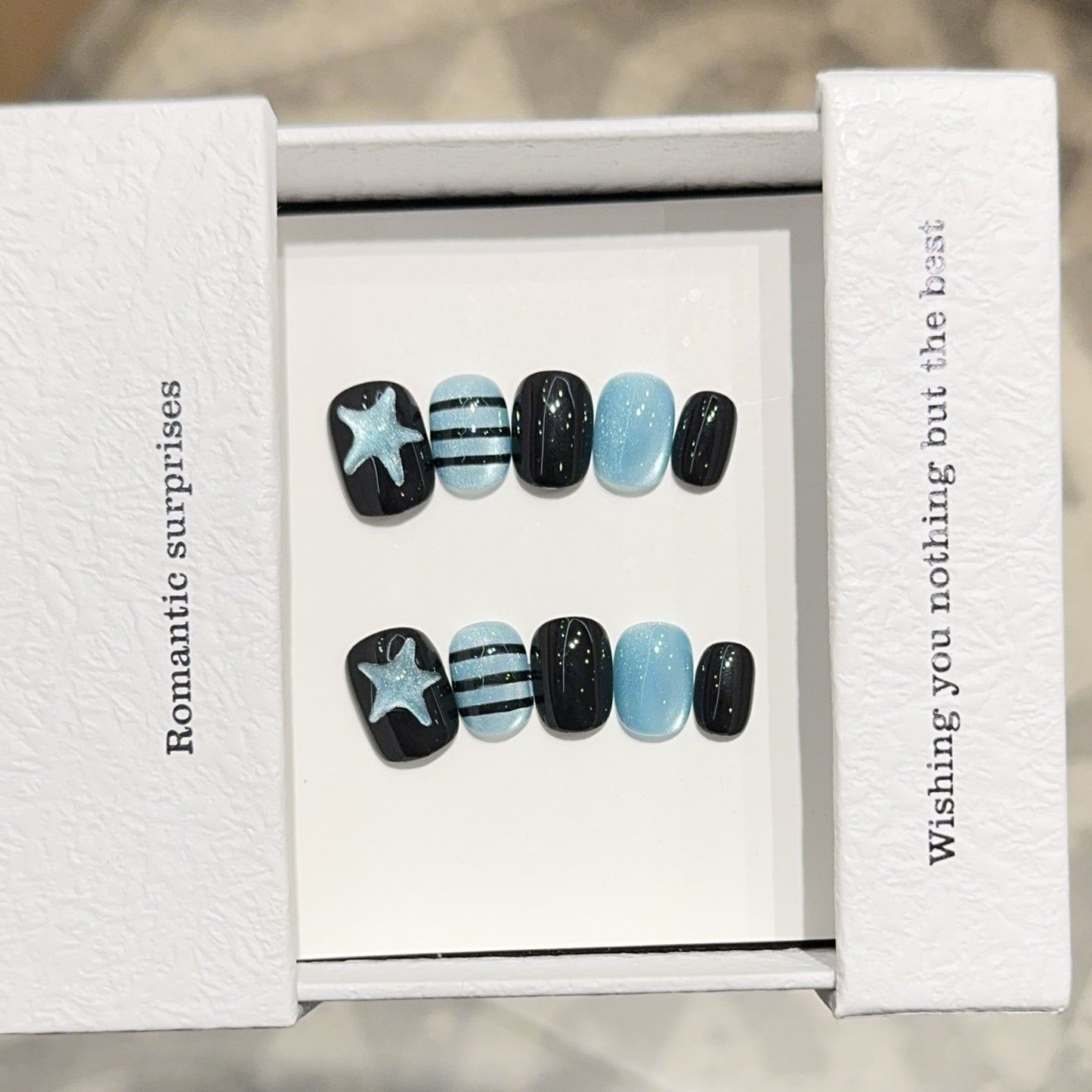 Kreatives Kunstnagelset mit Romantischen Designs Brehn