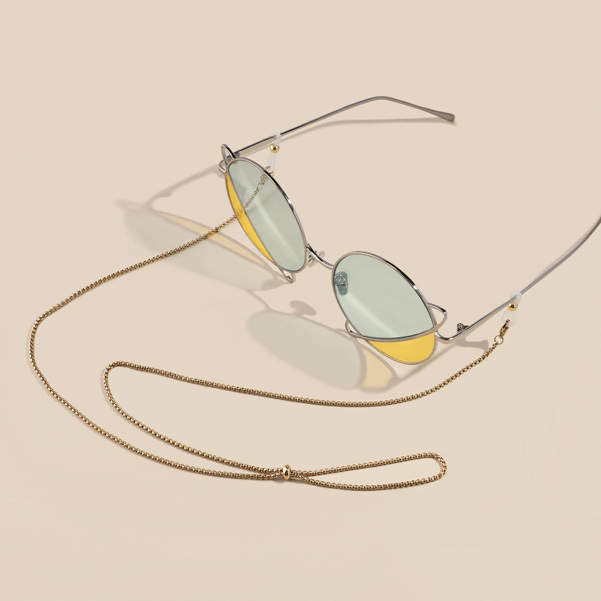 Sleek Chain Eyewear Holder Brehn