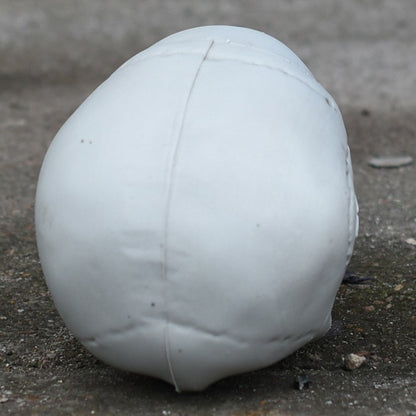 Dekorative realistische Totenkopf-Figur Brehn