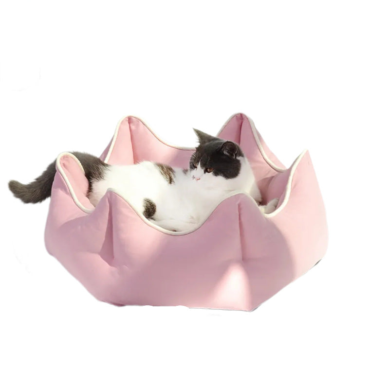 Gemütliches blumenförmiges Hundebett