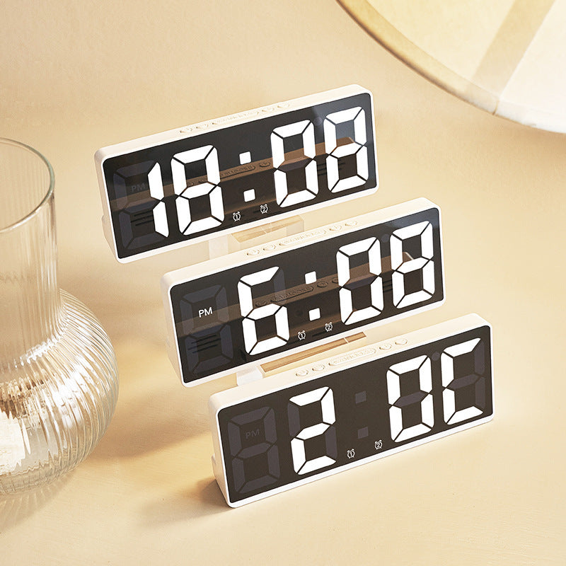 Digitale Wanduhr Brehn