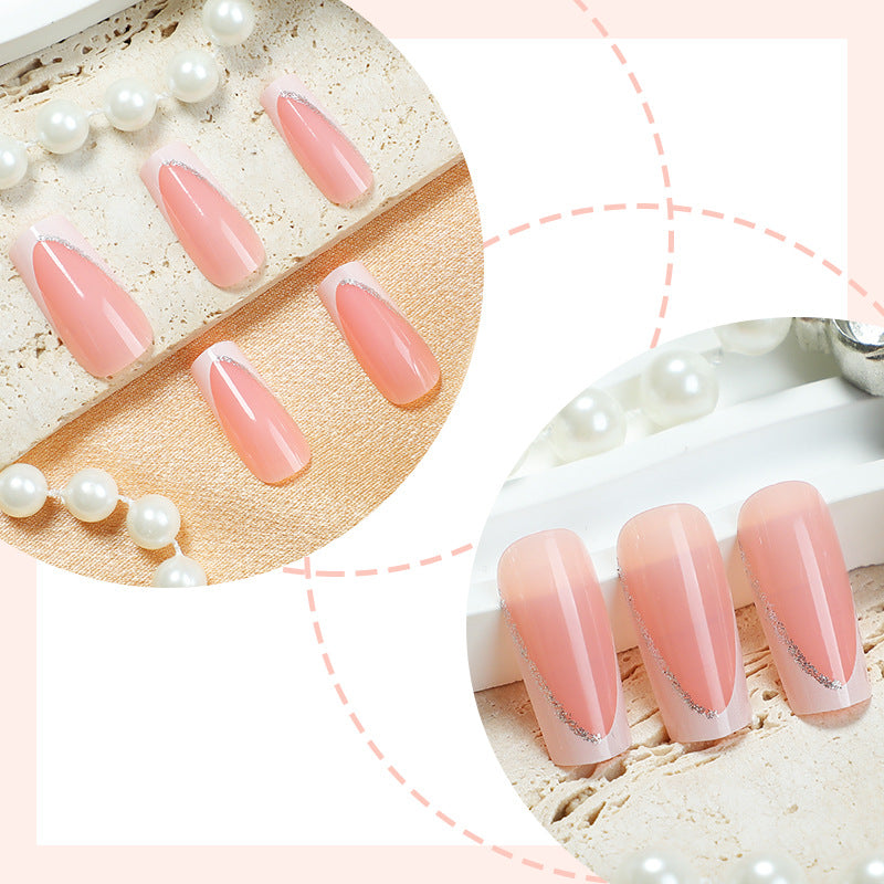 Kunstnagelset mit elegantem Design und Glitzer-Akzenten Brehn