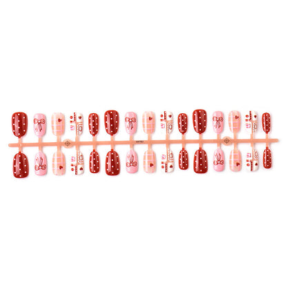Festive gemusterte Press-On Nagelkunst Brehn