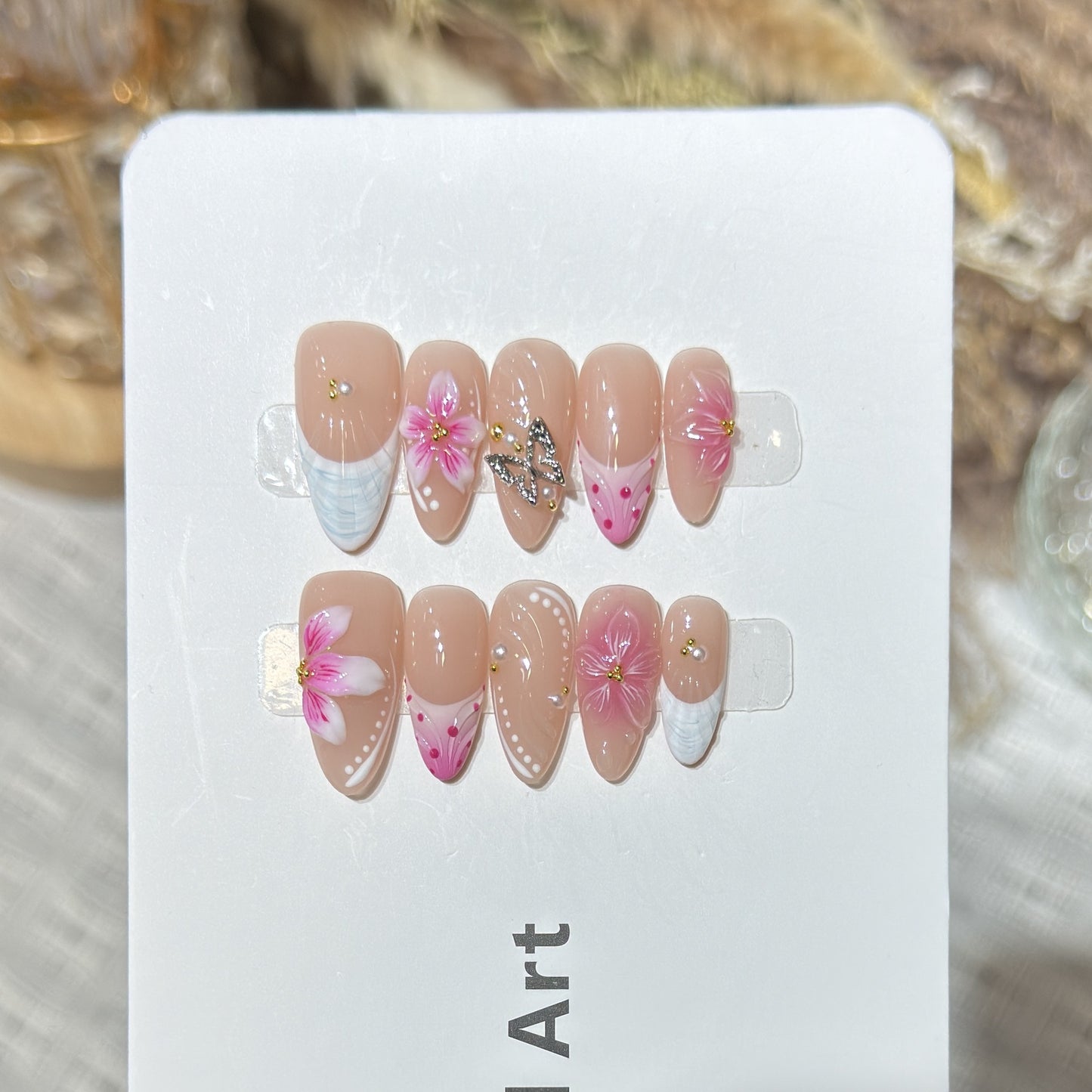 Florales Akzent Press-On Nagelkunst Set Brehn