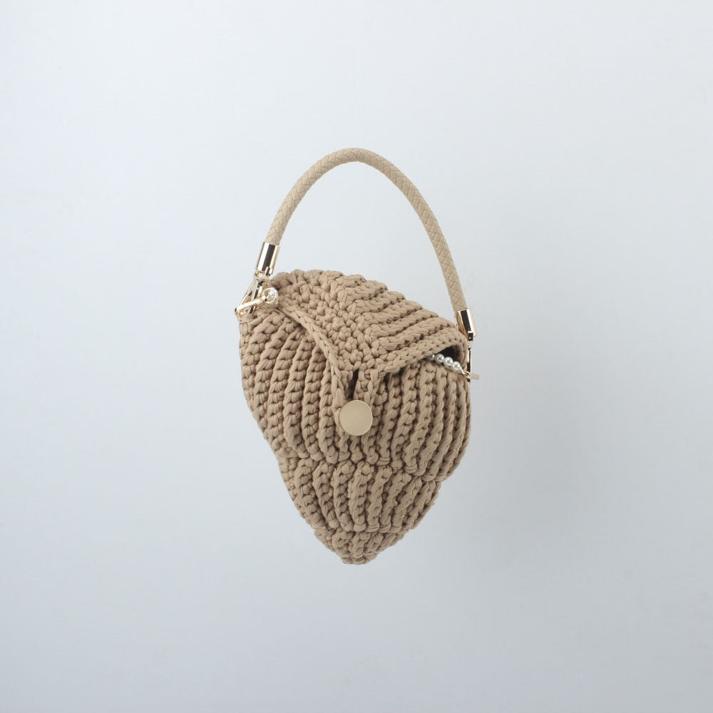 Handtasche Aus Hochwertigem Makramee mit Elegantem Verschluss Brehn