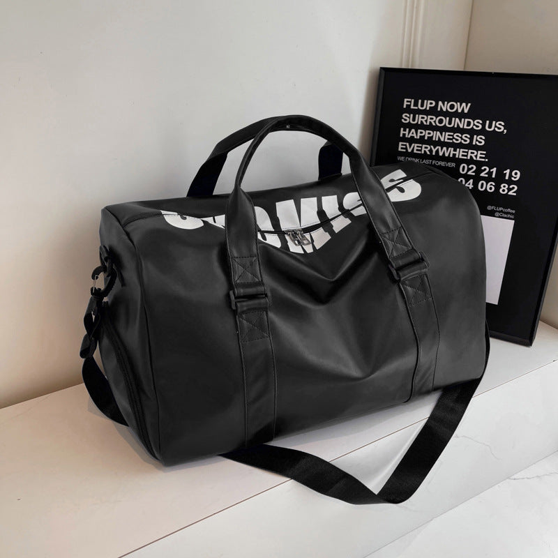 Sportliche Reisetasche Mit Geräumigem Innenfach Und Strapazierfähigem Material Brehn
