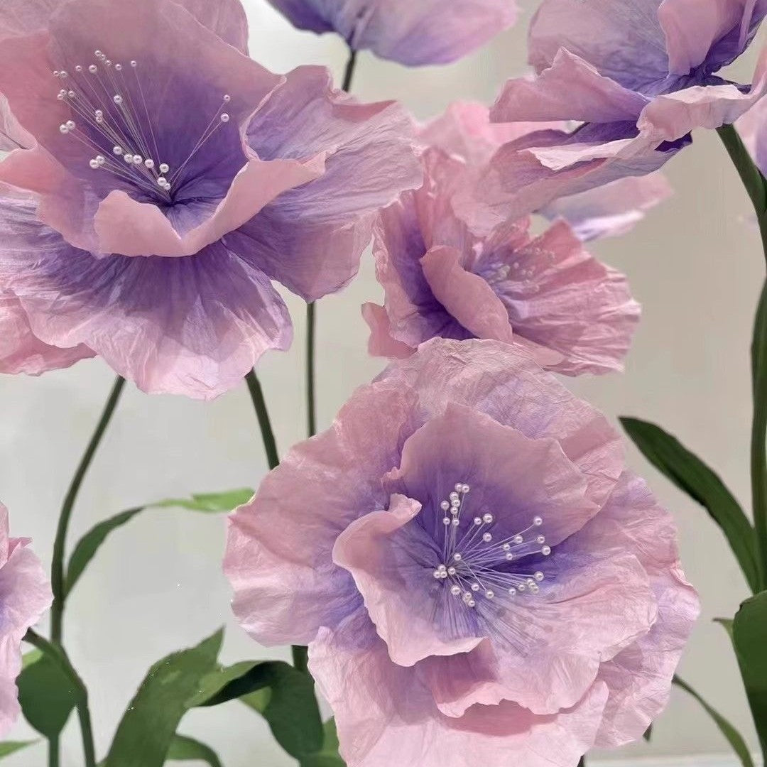 Dekorativer Kunstblumenstrauß