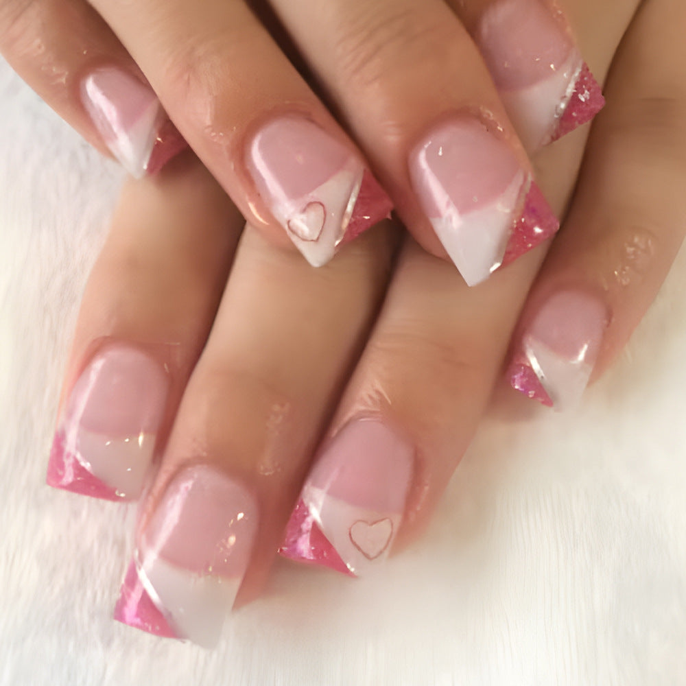 Elegante Herz-Beschmückte Press-On Nagelset Brehn