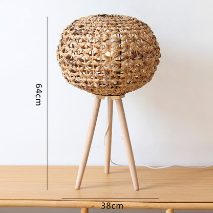 Stilvolle Stehlampe im skandinavischen Design Brehn