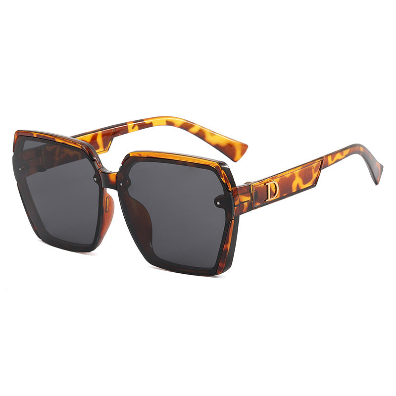 Damen geometrische Sonnenbrille mit robustem Rahmen Brehn