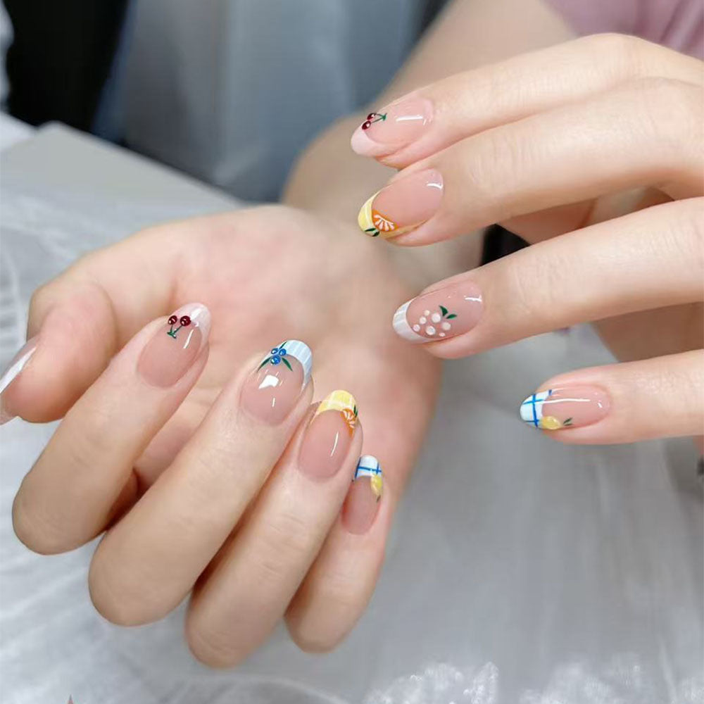 Kunstnägel mit Fröhlichen Blumendesigns Brehn