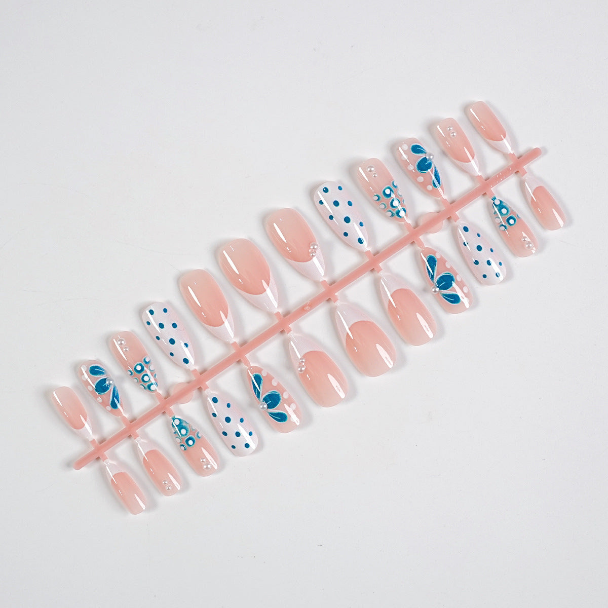 Komplettes Press-On Nagelkunst-Set mit Zubehör