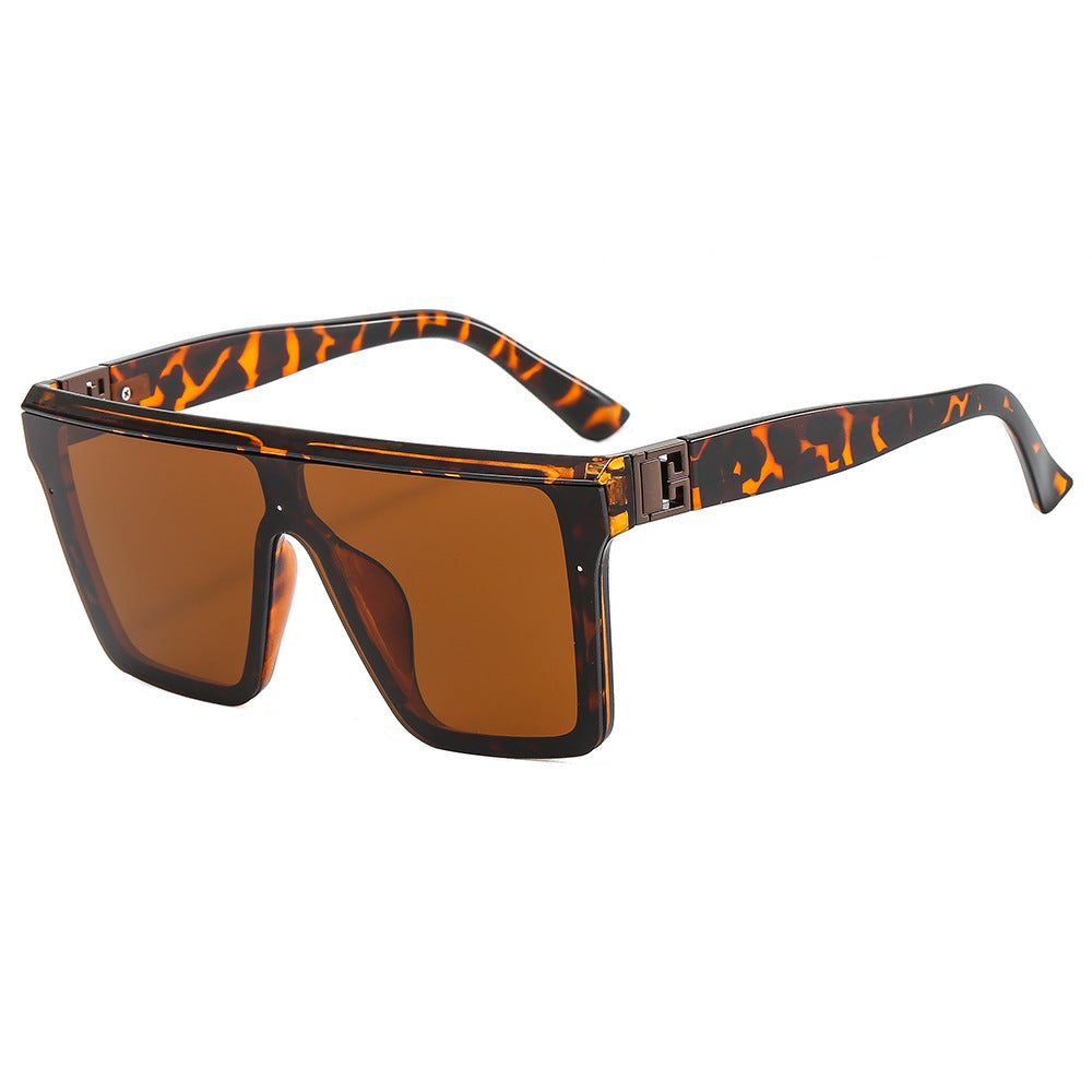 Damen oversized Sonnenbrille im trendigen Stil mit breiter Rahmenkonstruktion Brehn