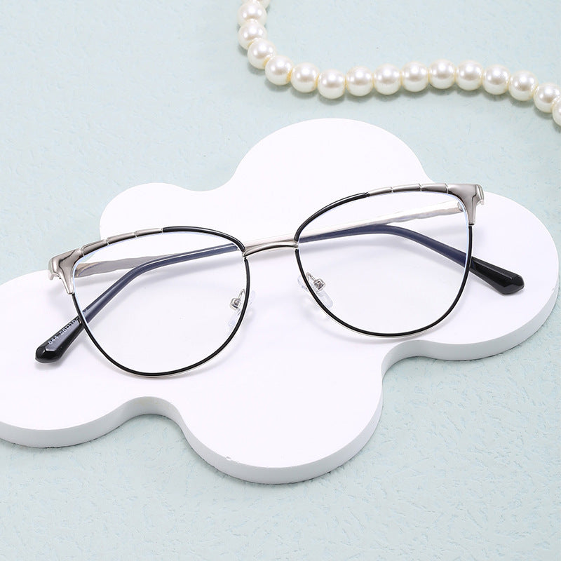 Damen Cat-Eye Brille mit feinen Metallakzenten Brehn